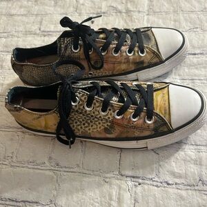 CONVERSE CHUCK TAYLOR ALL STAR DIGITAL FLORAL LACE UP WOMEN’S LOW SNEAKERS 8.5M